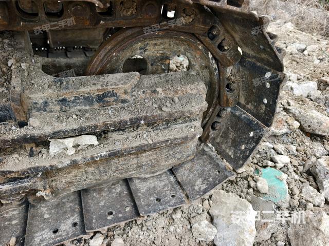 左驅(qū)動(dòng)輪（行走機(jī)構(gòu)）