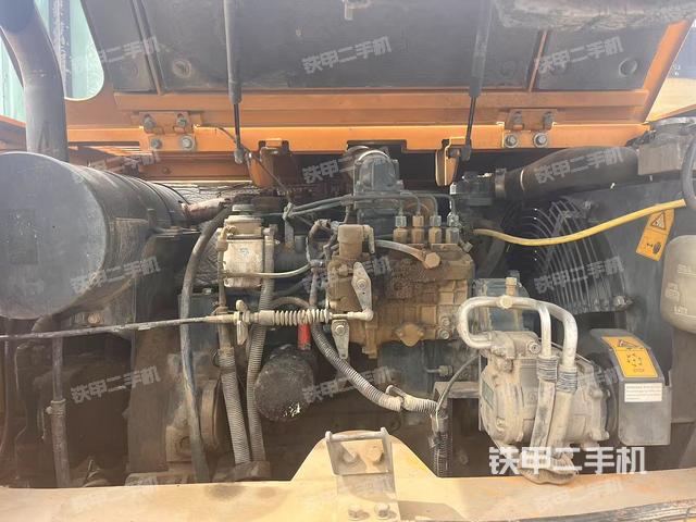 发动机整体俯视（整机外观）