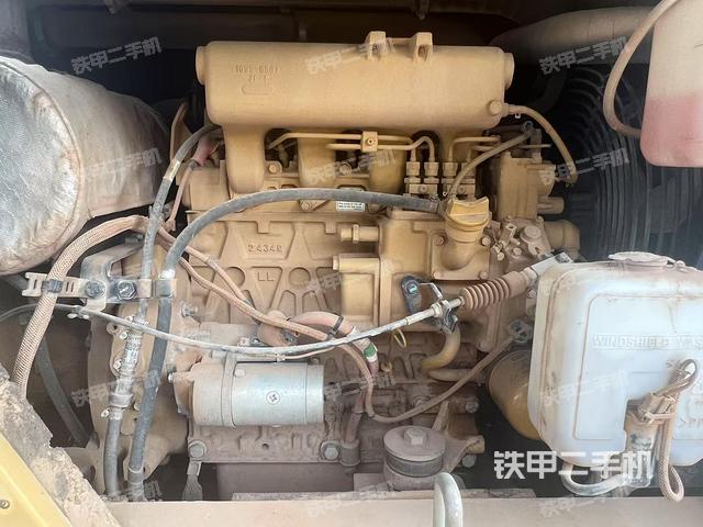 發(fā)動機整體俯視(整機外觀) 發(fā)動機整體俯視(整機外觀)