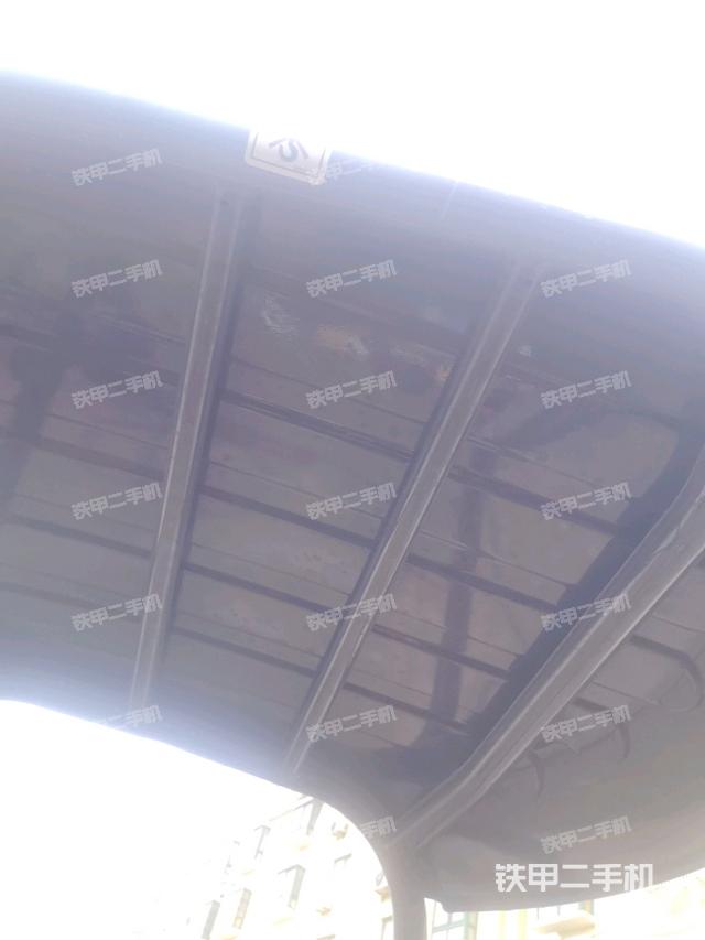 頂棚整體(駕駛室部分) 頂棚整體(駕駛室部分)