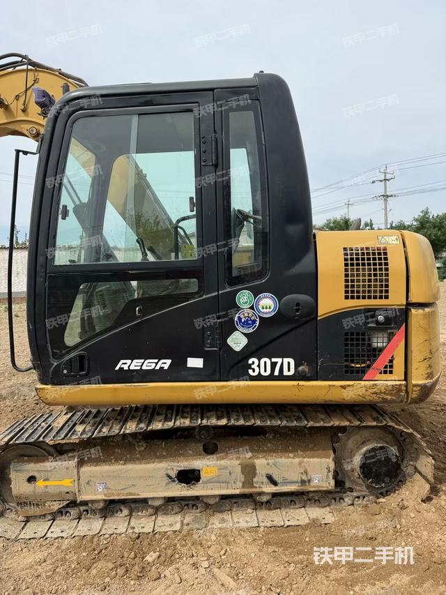 駕駛室整體（整機(jī)外觀）