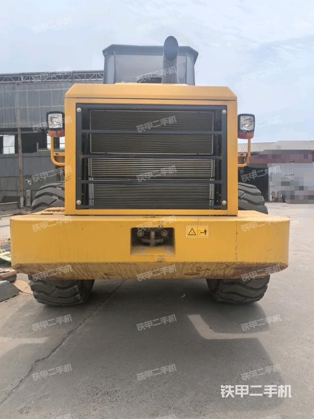 正后方（整机外观）