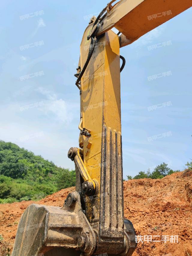 小臂整體左后（工作和回轉(zhuǎn)裝置）