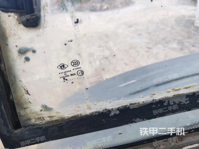 座椅左側(cè)控制臺(tái)/音響/含左手柄(駕駛室部分) 座椅左側(cè)控制臺(tái)/音響/含左手柄(駕駛室部分)