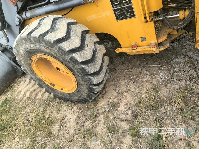 右引導(dǎo)輪/右前輪(行走機(jī)構(gòu)) 右引導(dǎo)輪/右前輪(行走機(jī)構(gòu))