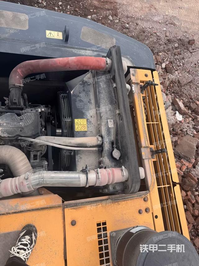 發(fā)動機(jī)室（上車部件）