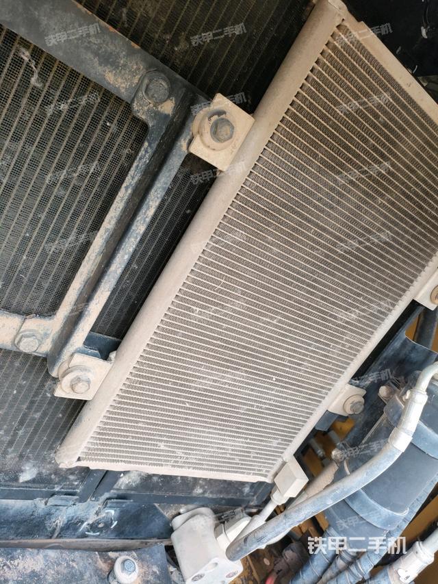 散熱器室(大件艙室) 散熱器室(大件艙室)