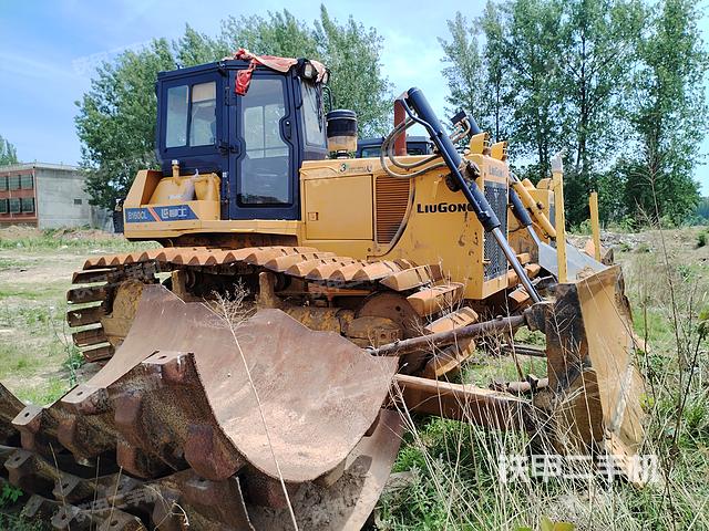 整機(jī)右側(cè)(設(shè)備外觀及核心部件) 整機(jī)右側(cè)(設(shè)備外觀及核心部件)