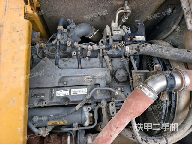 氣門室蓋螺絲特寫（上車部件）