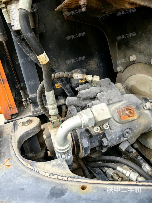 液壓泵室（大件艙室）