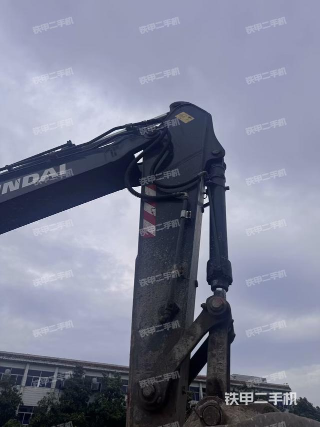 小臂整體左后（工作和回轉(zhuǎn)裝置）