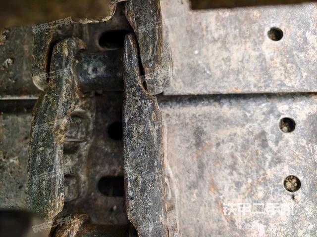 右驱动轮(行走机构) 右驱动轮(行走机构)