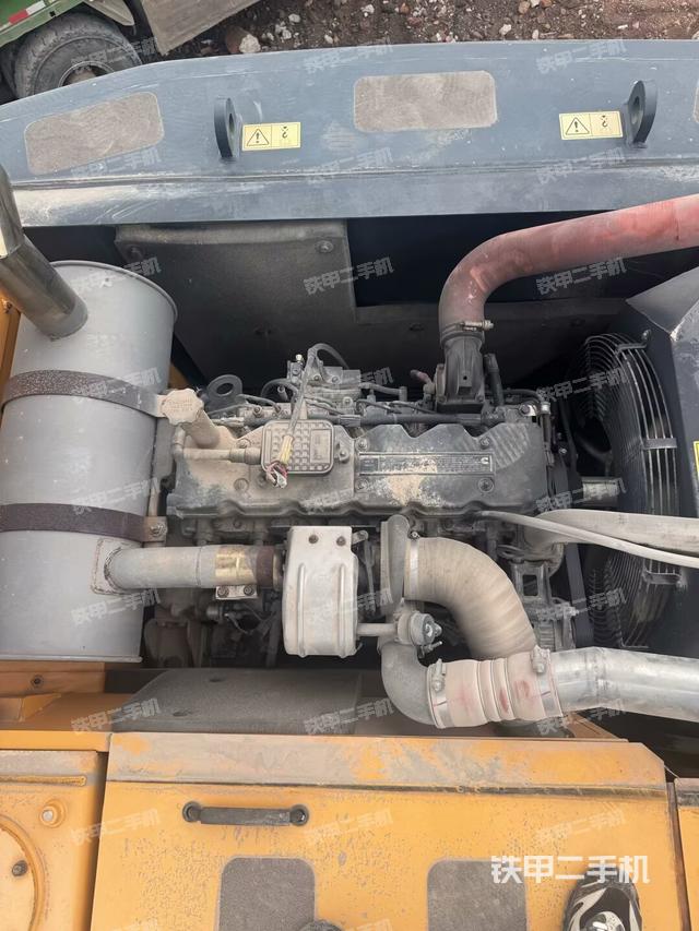 氣門室蓋螺絲特寫（上車部件）