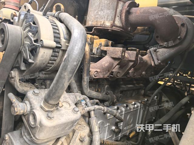 發(fā)動機左側(cè)(整機外觀及大件) 發(fā)動機左側(cè)(整機外觀及大件)