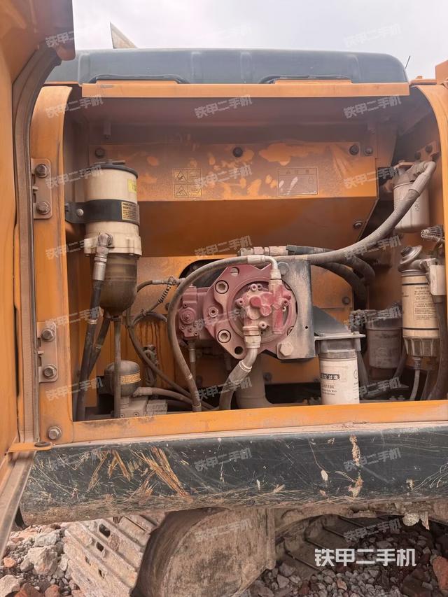 液壓泵室（大件艙室）