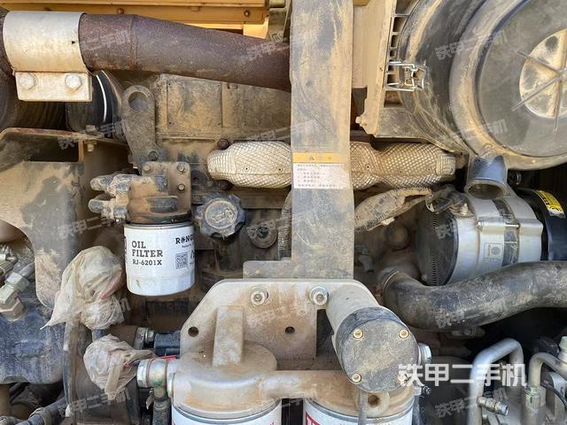 发动机整体俯视(整机外观) 发动机整体俯视(整机外观)