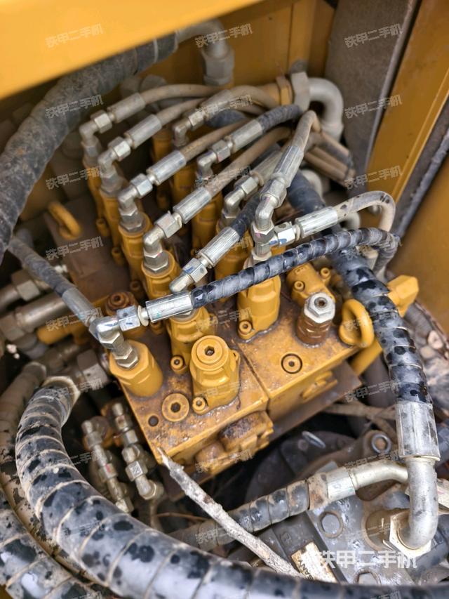 分配閥（上車部件）