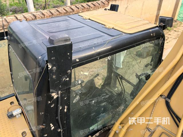 駕駛室頂部俯視（上車部件）