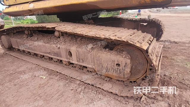 单侧履带整体（整机外观）