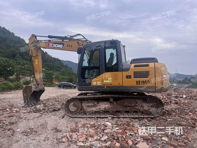 右前45(整机外观) 右前45(整机外观)