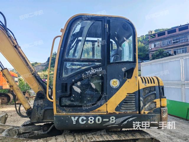 ?駕駛室正側(cè)(駕駛室部分) ?駕駛室正側(cè)(駕駛室部分)