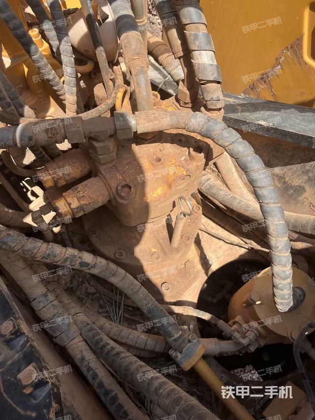 增壓器特寫(xiě)(上車部件) 增壓器特寫(xiě)(上車部件)