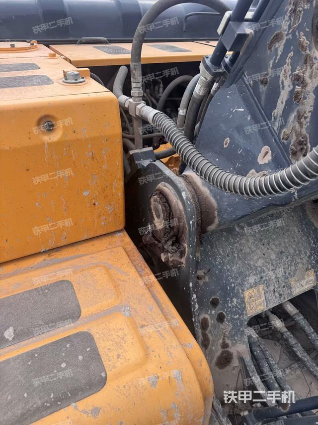 大臂根部?斜視（工作和回轉(zhuǎn)裝置）