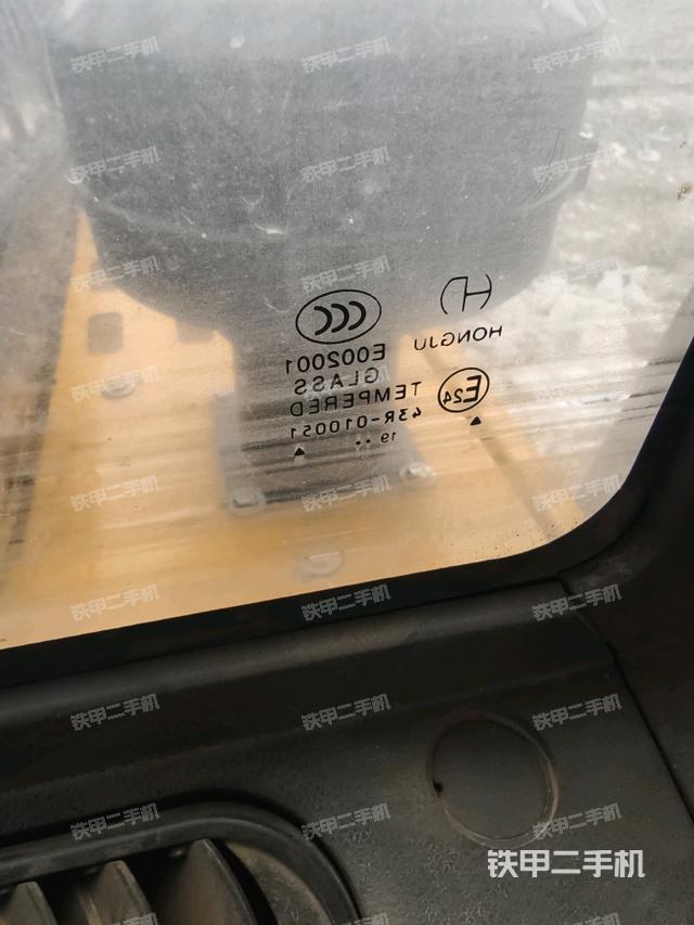 后窗玻璃角標(biāo)（駕駛室部分）