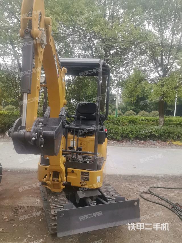 徐工XE17U挖掘機