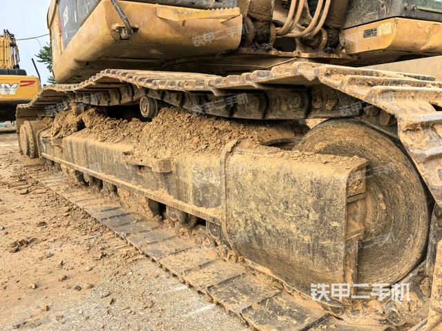 右側履帶整體（行走機構）