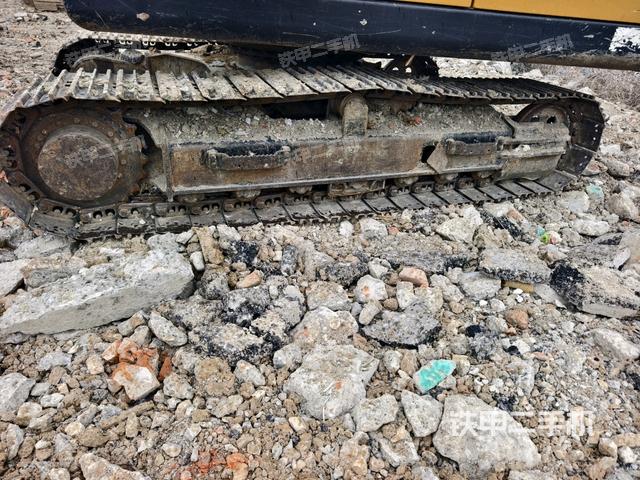 左側(cè)履帶整體?（行走機(jī)構(gòu)）