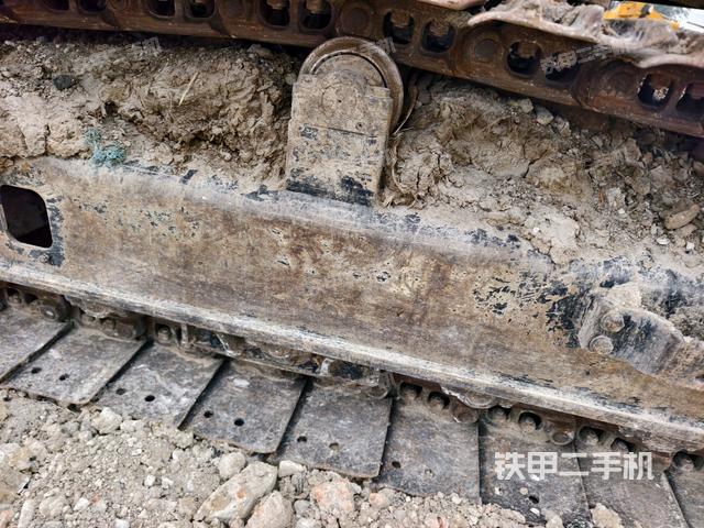 右導(dǎo)向輪（行走機(jī)構(gòu)）