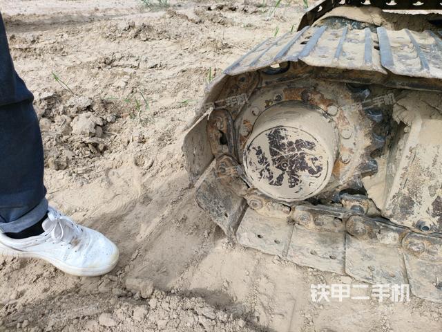 右驅(qū)動輪(行走機構(gòu)) 右驅(qū)動輪(行走機構(gòu))