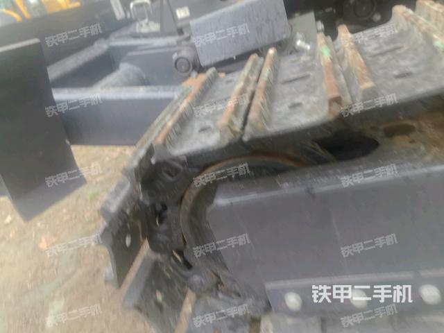 右導向輪(行走機構) 右導向輪(行走機構)