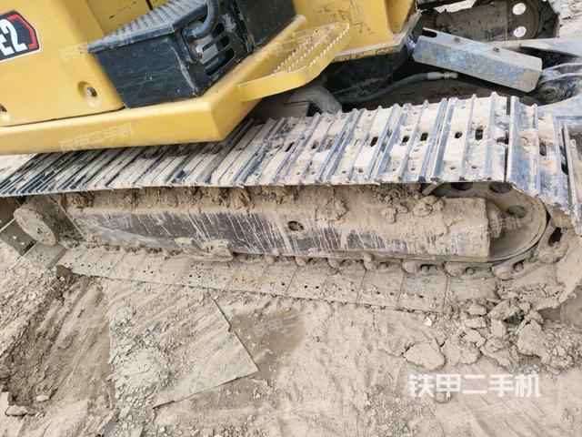 左側(cè)履帶整體?(行走機(jī)構(gòu)) 左側(cè)履帶整體?(行走機(jī)構(gòu))