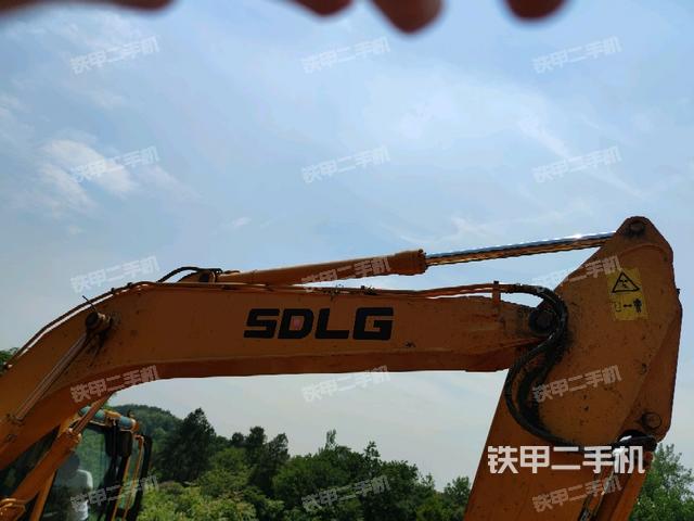 大臂整體?右側(cè)（工作和回轉(zhuǎn)裝置）