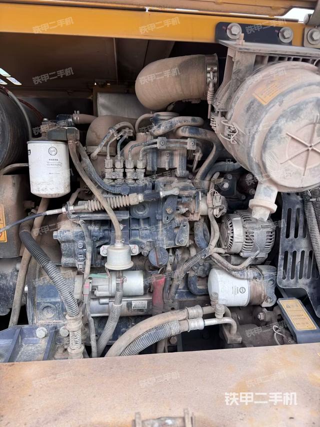 發(fā)動(dòng)機(jī)室(上車部件) 發(fā)動(dòng)機(jī)室(上車部件)