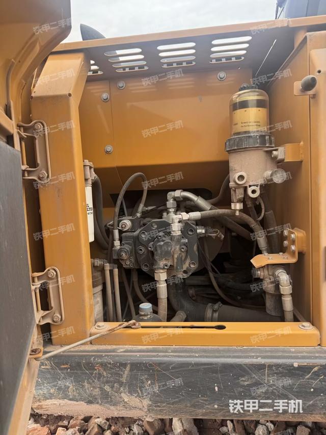 液压泵斜45 左(大件舱室) 液压泵斜45 左(大件舱室)