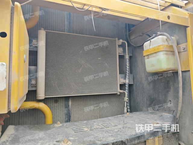 散熱器室(大件艙室) 散熱器室(大件艙室)