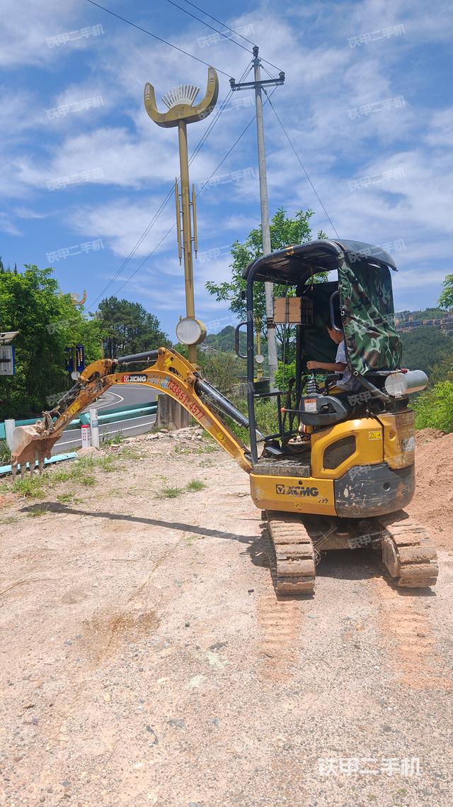 整機(jī)右后45°(整機(jī)外觀) 整機(jī)右后45°(整機(jī)外觀)