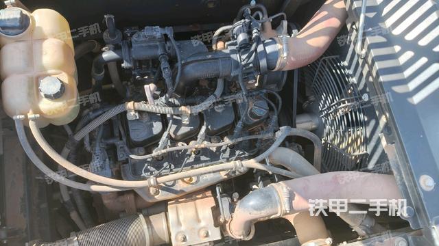 发动机整体俯视(整机外观) 发动机整体俯视(整机外观)