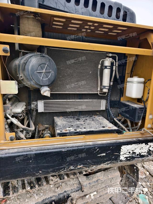 散熱器正面（大件艙室）