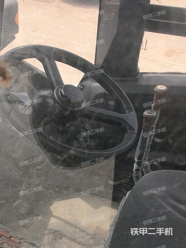 顶棚整体  内（驾驶室部分）