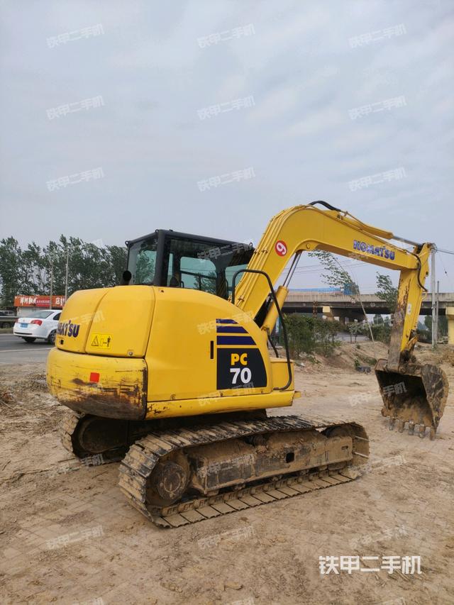 整機(jī)右后45°(整機(jī)外觀) 整機(jī)右后45°(整機(jī)外觀)