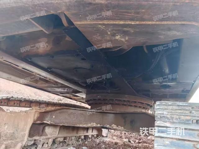 小臂整體右前(工作和回轉(zhuǎn)裝置) 小臂整體右前(工作和回轉(zhuǎn)裝置)