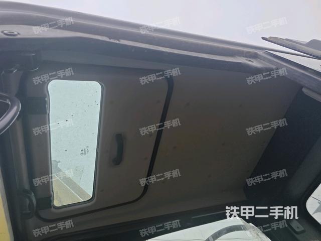 頂棚整體(駕駛室部分) 頂棚整體(駕駛室部分)