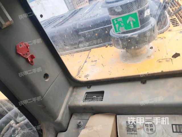 駕駛室左后45度（駕駛室部分）