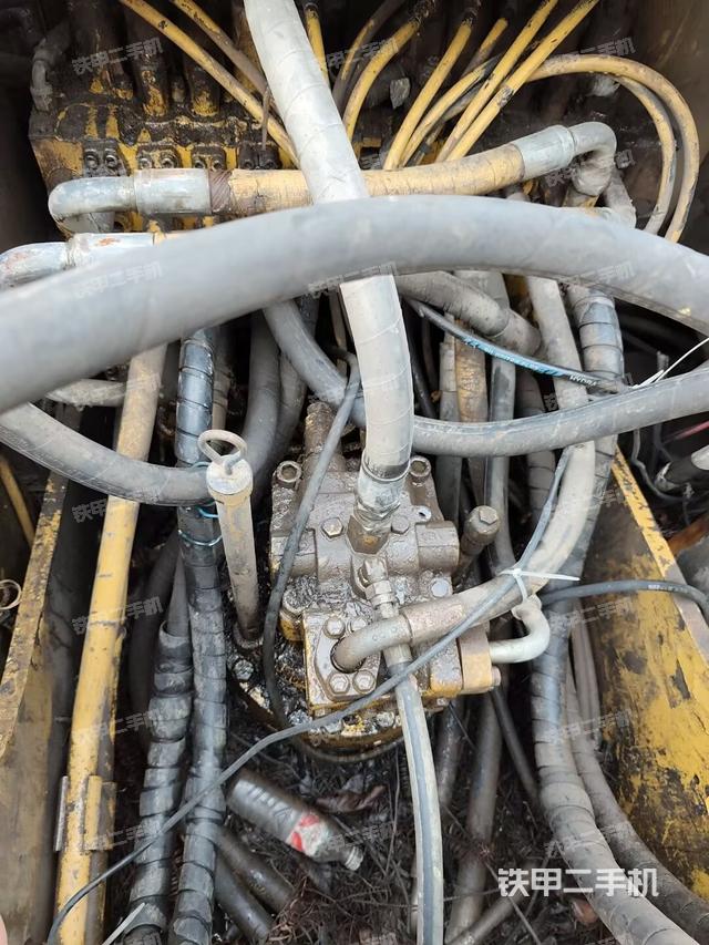 發(fā)動機室(上車部件) 發(fā)動機室(上車部件)