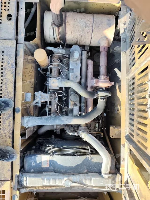 氣門室蓋螺絲特寫(上車部件) 氣門室蓋螺絲特寫(上車部件)