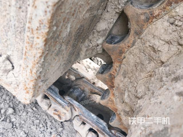 左側(cè)行走馬達(dá)蓋板（行走機(jī)構(gòu)）